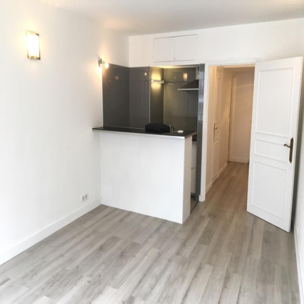 Offres de location Studio Paris 75000